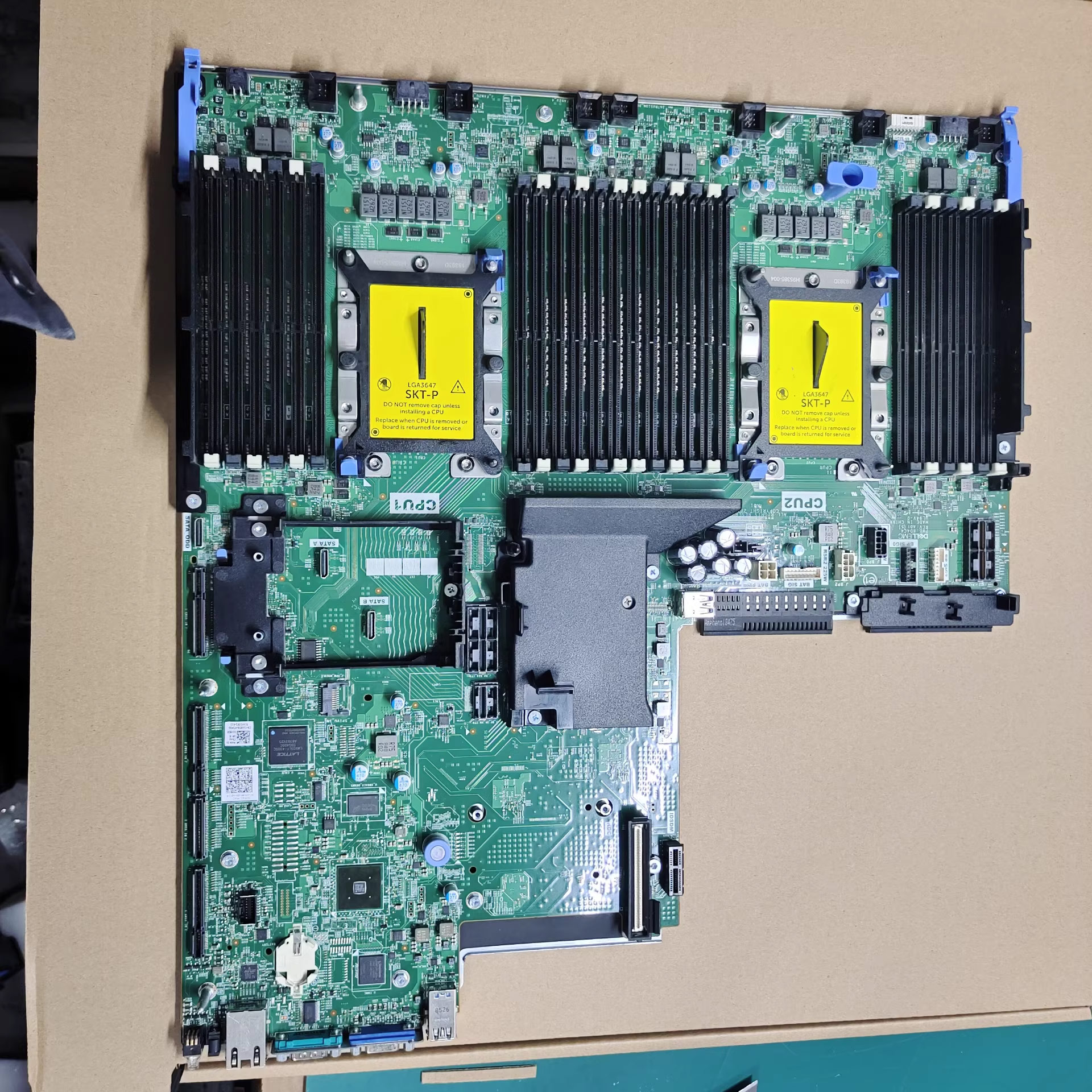 Dell PowerEdge R740